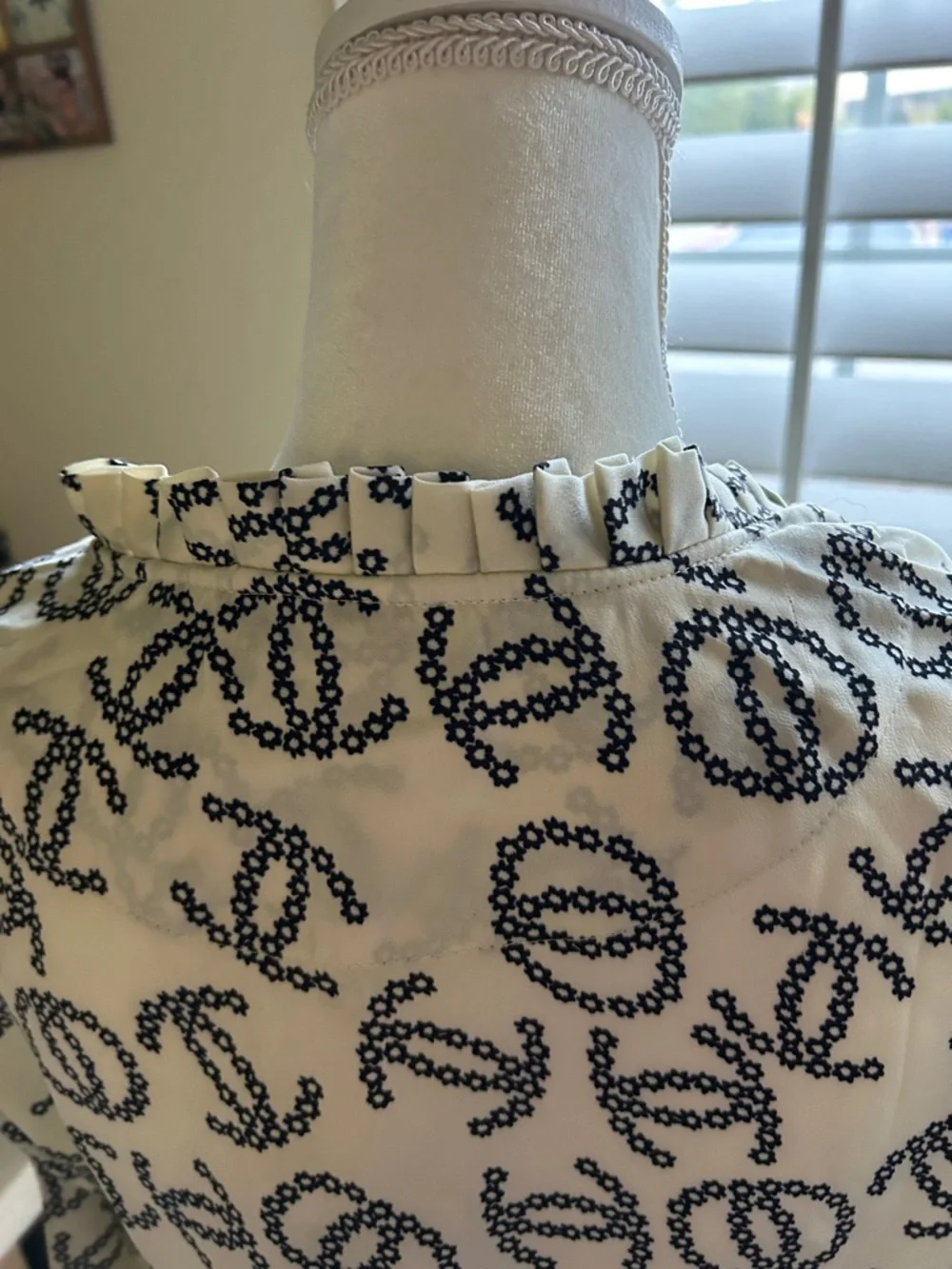 CHANEL Cream and Black CC Print Long Sleeve Top - Picture 7 of 14